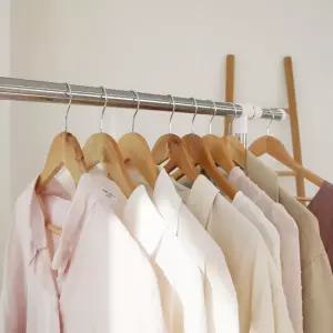 좁은공간행거 높이조절 이동식옷장미니 행거 원목 튼튼한헹거 철제 튼튼한 선반 걸이거치대 조립식 가게 스