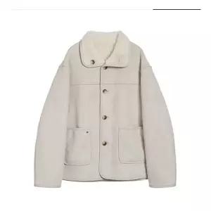 올리브데올리브울 혼방 스웨이드 리버시블 무스탕 OM5WMB10 910761