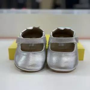 [토박스] 미니위즈 (120-140MM) 돌선물 걸음마신발 위즈쁘띠 실버 아기 신발 MZKCG1TSPT11 MZKCG1TSPT11SIL