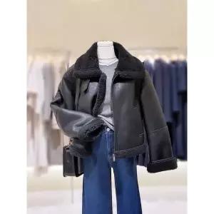 [롯데백화점]SOUP 페이크레더 집업무스탕