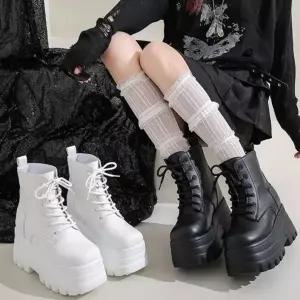 여성 571SDO31 2컬러 통굽 레이스업 플랫 앵클부츠 통굽워커