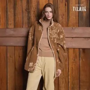 프리마클라쎄 페이즐리 부클 점퍼 1종