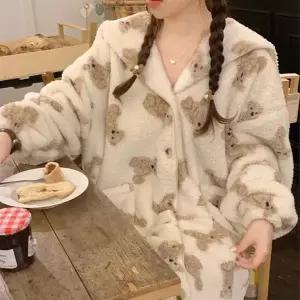 [하프클럽/알티피아]여자 겨울 여행 룩 극세사 롱 로브 가운 잠옷 코디