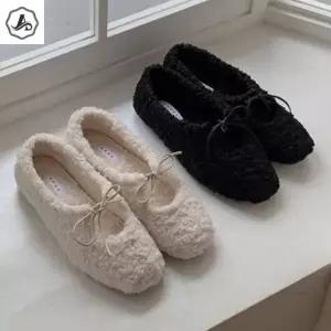 [애슬릿] 플랫 슈즈 여성 겨울 뽀글이 털 안감 퍼 리본 발 편한