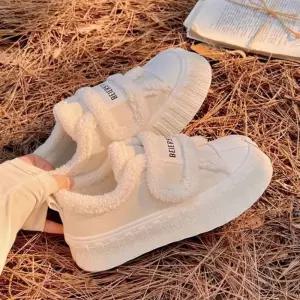 여성 겨울 따뜻한 러블리 찍찍이 털신 스니커즈 단화