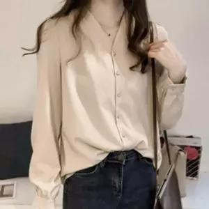 오피스 출근룩 룩 속옷 시폰 상의 정장룩 드레스셔츠 여성용 직장인 스탠다드레이디 롱티