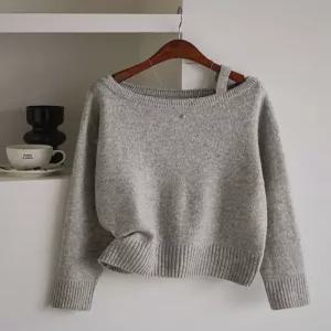 [잇수다랩] 버니코 오프숄더 니트