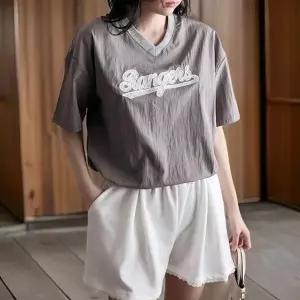 여성 대형 글자 브이넥 절개 디자인 반팔 아노락 맨투맨