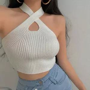 여자 홀터넥 스타일 크롭 나시 1P 고품질 바캉스 민소