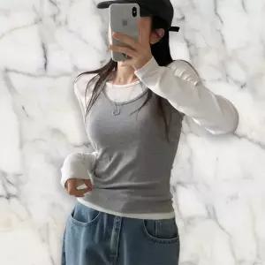 [하프클럽/]여성 레이어드 컬러 블록 홀터넥 나시와 슬림 긴팔 티 세트