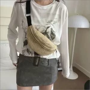 썸머 라탄힙색 힙색 메신저백 크로스백 여름 크로스백 휴양지 밀짚가방 라탄힙색