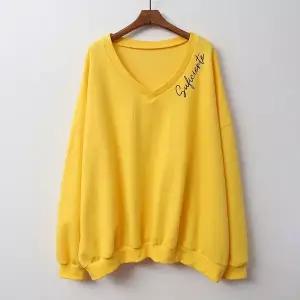 [하프클럽/] 페미닌무드자수맨투맨 ILB185M501 빅사이즈