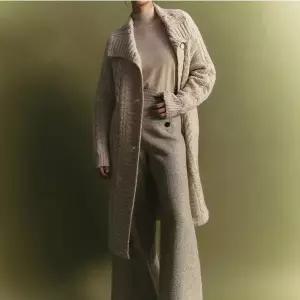 [런칭가 89,000원] 올리브그린 FW 알파카 울 블랜딩 니트 코트