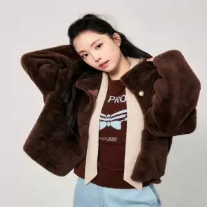 JJ지고트 페이크 퍼 점퍼GRBA3FRJ41 844516