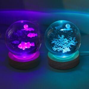 3D 인레이드 해양 동물 시리즈 일곱 색 크리스탈 볼 발광 베이스 홈 장식 독특한 축제 수집 및 기념품