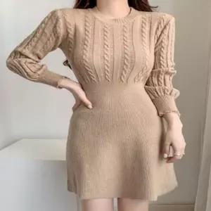 플레어니트원피스 꽈배기니트 긴팔 니트미니원피스 꽈배기 연말룩 플레어