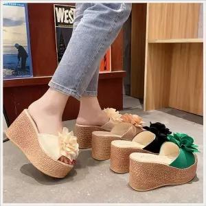 [하프클럽/]여자 가벼운 키높이 빅플라워 여름샌들 통굽샌들 9cm