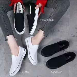 여성 남성 데일리템 발편한 신발 블랙화이트 슬립온