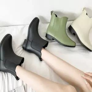 여성 숏 레인 부츠 데일리 베이직 여자 여성 첼시 레인 부츠 방수 장화 장마철 작업화 주방화 미끄럼