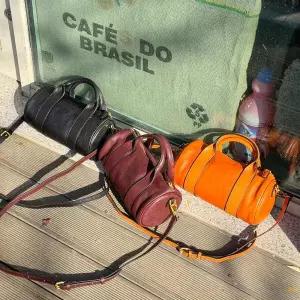 /어반백 여성크로스백 가죽 원통형 토트 크로스백URB_NB25