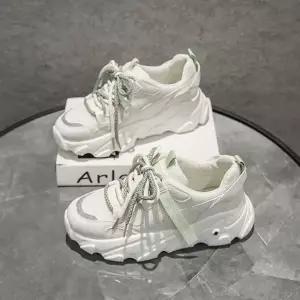 여성편한 운동화 키높이 어그 신발 겨울 슬립온 어글리슈즈 여성스니커즈