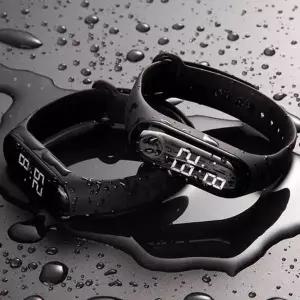 [골드스마일]bns 스포츠 등산 레저 방수 LED 터치 디지털 손목 시계