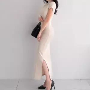 /신상오픈런 여자 슬림핏 반목 무지컬러 롱 원피스