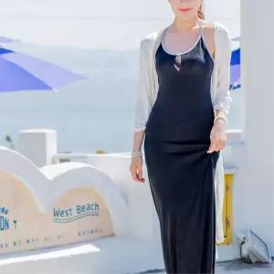 날씬 찰랑 절개 7부 칠부 화이트 블랙 롱가디건 이너 20대패션 가을스타일