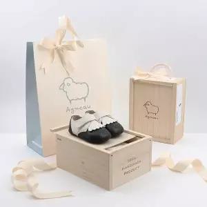 [앙뉴](강남점)남아 베이비 플랫슈즈 플라타너스베이비 블랙화이트 선물포장 돌잔치 · 첫걸음 · 촬...