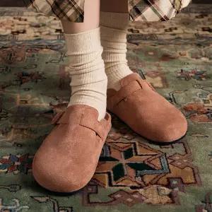 [슈펜] 코지 스웨이드 버클 슬라이드 (HPCV8D402W-T)