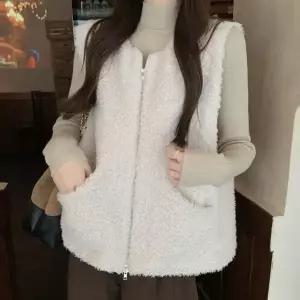 [하프클럽/]여자 데일리룩 뽀글이 양털 겨울 레이어드 루즈핏 베스트 조끼