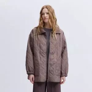 [플리츠미](대구신세계)다이아 자수 니트 카라 패딩 자켓_PPJKS026023