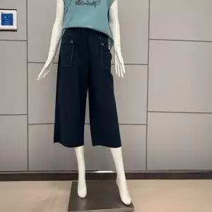 [올리비아로렌] 버튼 포인트 7부9부 밴딩 와이드 팬츠 VOCDL4M6156_P391806894