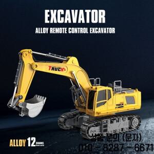 1/18 RC 굴삭기 합금 전기 장난감 스프레이 빛 채널 14세 이상 시뮬레이션 소년을위한 원격 제어 자동차 트