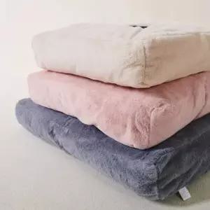 퍼원단 겨울 소형견용 부드러운 사각방석 U147118