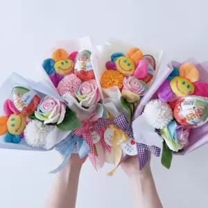 킨더조이 스마일 인형꽃 초콜렛 꽃다발 입학 졸업 수료 학예회 비누꽃 축하 응원 남아 여아 초등 교회 선물