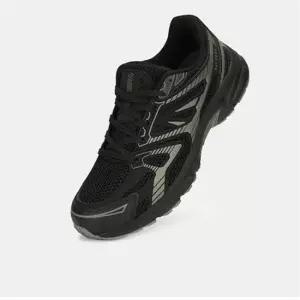 공용 와이엇 아웃도어형 라이프스타일 스니커즈 고프코어 경량 7LC7650