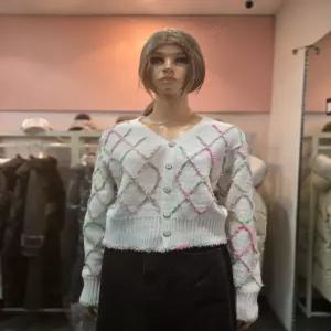 [에고이스트] 패턴 배색 브이넥  가디건  ES1JK-103