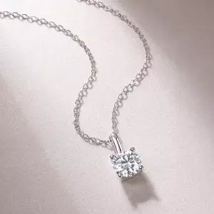 [메종드쉬] 모이사나이트 목걸이 랩다이아 4프롱 BMN009