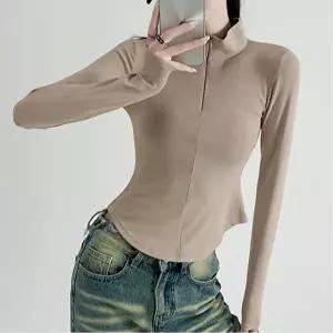 세미크롭 카라넥 지퍼 티셔츠 무지 슬림핏 밑단 곡선 (KYR-WEA5C42)