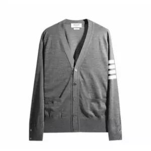 [명품] 메리노울 스티치 가디건 MKC002A Y1014 038 미드그레이