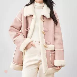 [카라] KARRA 파스텔밀크무스탕자켓_A5W0834