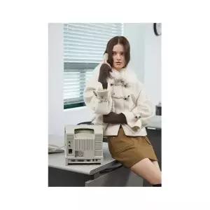 [에고이스트]리얼 퍼 카라 토글 장식 숏 코트 EQ4WC061 595805