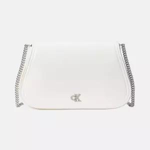 캘빈클라인 진 [CK ACC] 여성 하드웨어 모노그램 미디움 체인 지갑 4F1153G 4LX - 베이지
