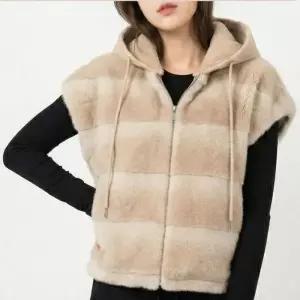 [라일리여성의류] Rly 2컬러 겨울 탈부착 니트후드 밍크 페이크 퍼조끼