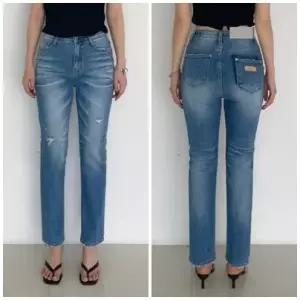 여성 스판 밴딩 엠보워싱 10부 크롭 데님팬츠 청바지 찢청