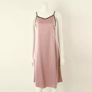 솔브 실크필 도트 나염 여성 속가운 SVGN4470BDPCSG