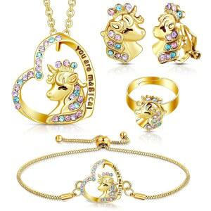 Herdear 4pcs 소녀 유니콘 액솔로틀 주얼리 세트 팔찌 반지 귀걸이 크리스탈 하트 펜던트 발렌타인 선물