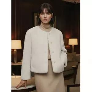 Ab.plus 신상 골드버튼 페이크퍼 자켓 (LSA1MF32A)