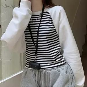 볼레로 달린 여성 크롭티 캐주얼 가을 데일리 패션 (KYR-WCD30D8)